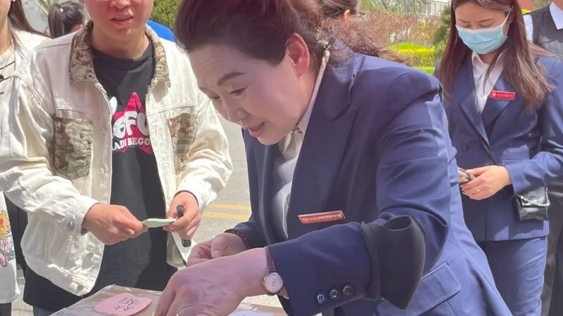 短视频拍摄布光技巧解析：与微电影布光的差异与运用